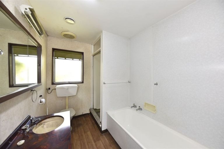 Photo of property in 1/25 Avonhead Road, Avonhead, Christchurch, 8042