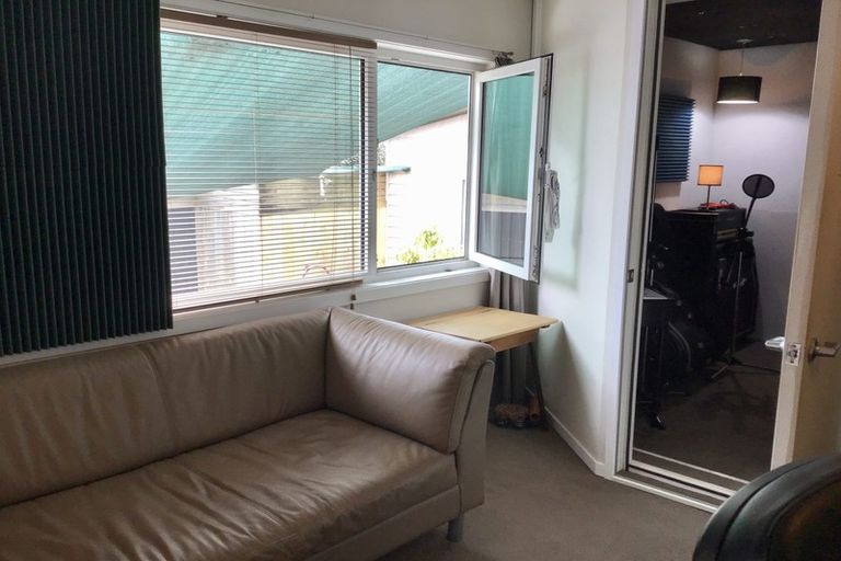 Photo of property in 21 Norrie Avenue, Mount Albert, Auckland, 1025