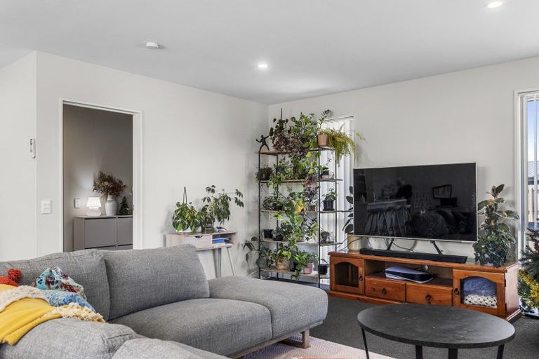 Photo of property in 5 Hamlett Drive, Woodend, 7610