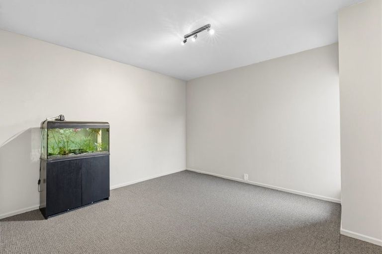 Photo of property in 18 Croziers Road, St Albans, Christchurch, 8052