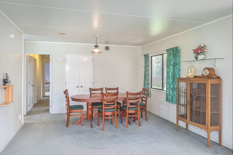 Photo of property in 218 Hokio Beach Road, Levin, 5571