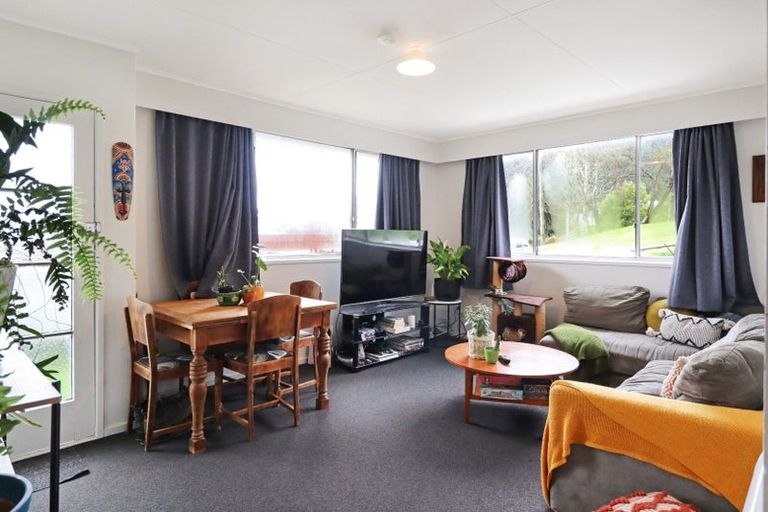 Photo of property in 113-115 Horoeka Street, Stokes Valley, Lower Hutt, 5019
