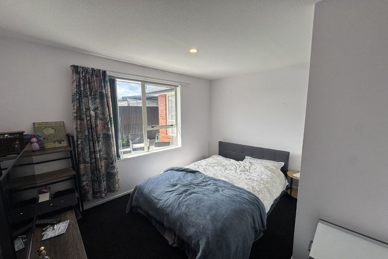 Photo of property in 1/12 Sawyers Arms Road, Northcote, Christchurch, 8052