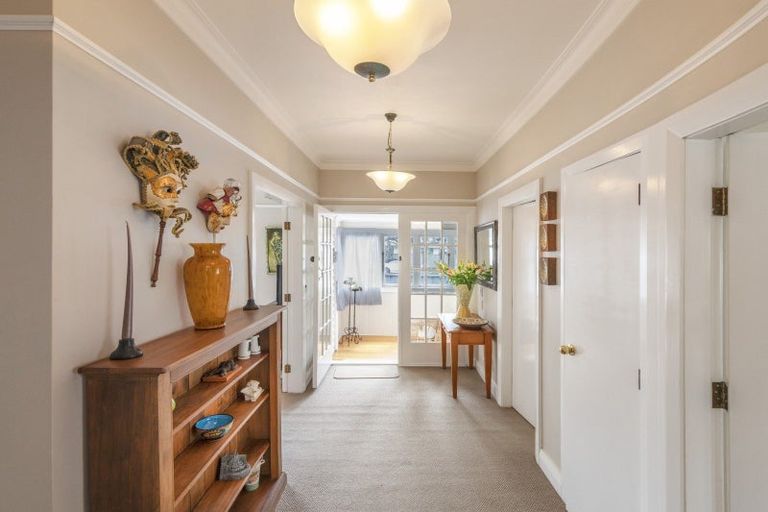 Photo of property in 72 Park Road, Miramar, Wellington, 6022