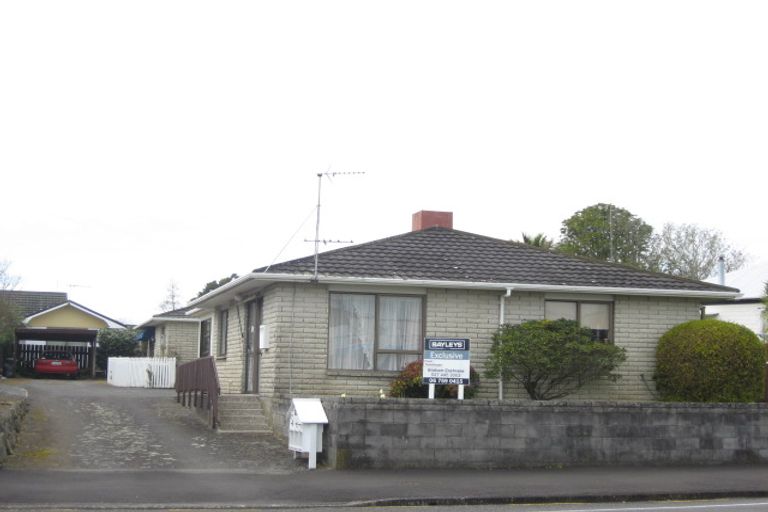 Photo of property in 2/265 Carrington Street, Vogeltown, New Plymouth, 4310