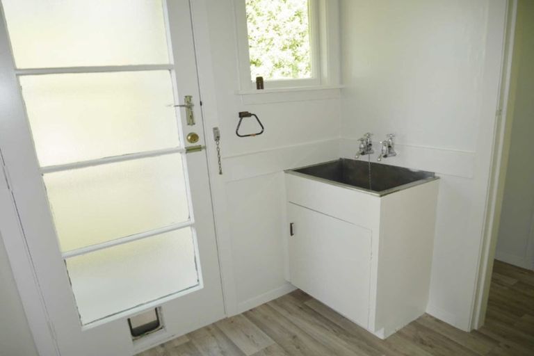 Photo of property in 22 Roswell Place, Islington, Christchurch, 8042