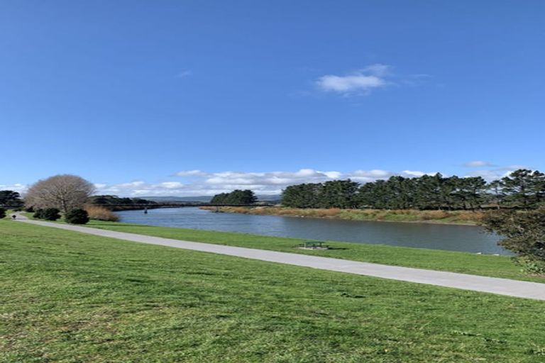 Photo of property in 3 Park Road, West End, Palmerston North, 4412