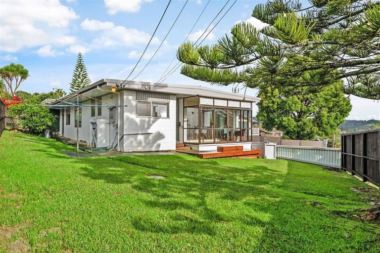 Photo of property in 1/9 Parrs Cross Road, Henderson, Auckland, 0612