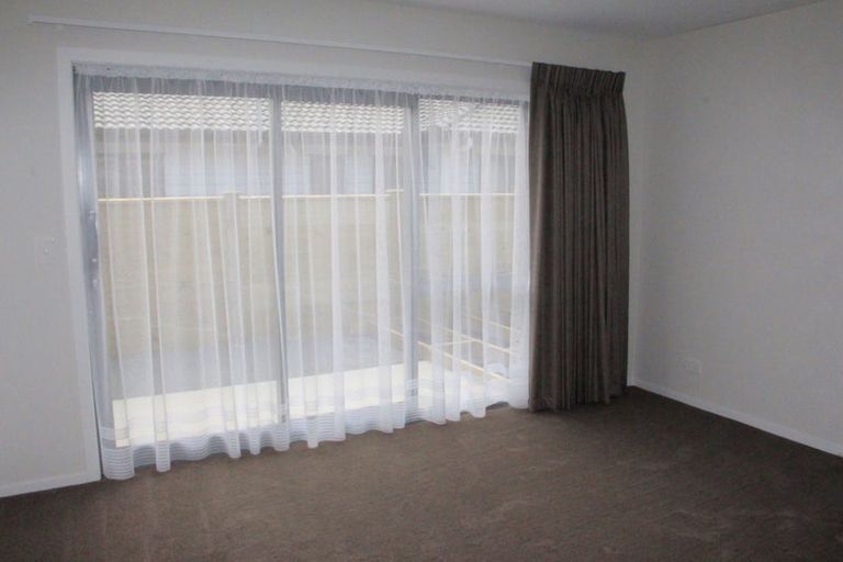 Photo of property in 15 Raymond Grace Avenue, Huapai, Kumeu, 0810