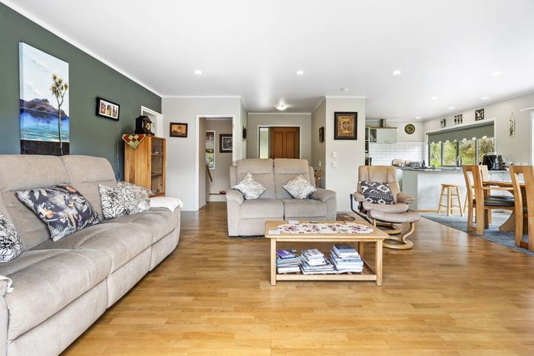 Photo of property in 11 Pukenui Road, Maunu, Whangarei, 0110