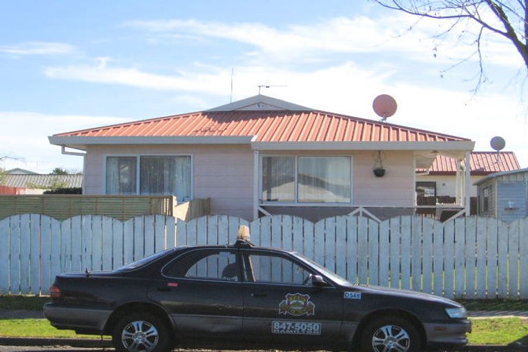 Photo of property in 22 Crawshaw Drive, Nawton, Hamilton, 3200