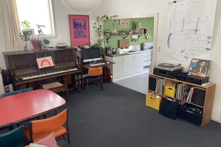 Photo of property in 468 Adelaide Road, Berhampore, Wellington, 6023