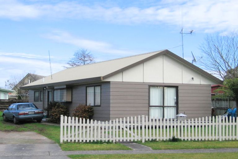 Photo of property in 11 Garland Drive, St Andrews, Hamilton, 3200