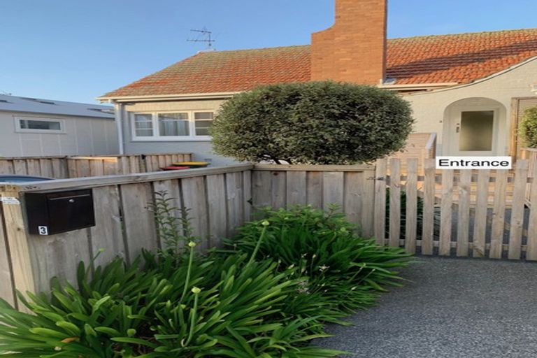 Photo of property in 12 Hugh Brown Drive, New Lynn, Auckland, 0600