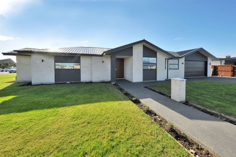 Photo of property in 72 Granite Drive, Rolleston, 7614