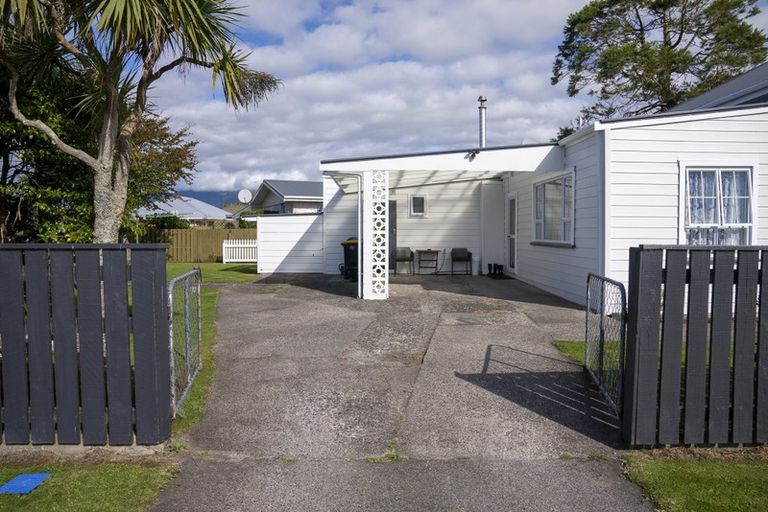 Photo of property in 133 Russell Street, Westport, 7825