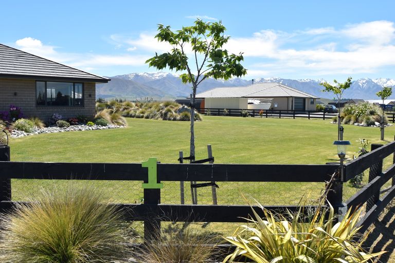 Photo of property in 7 Woodley Avenue, Twizel, 7999