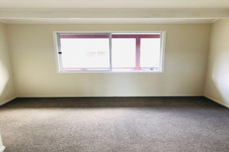 Photo of property in 81 John Downs Drive, Browns Bay, Auckland, 0630