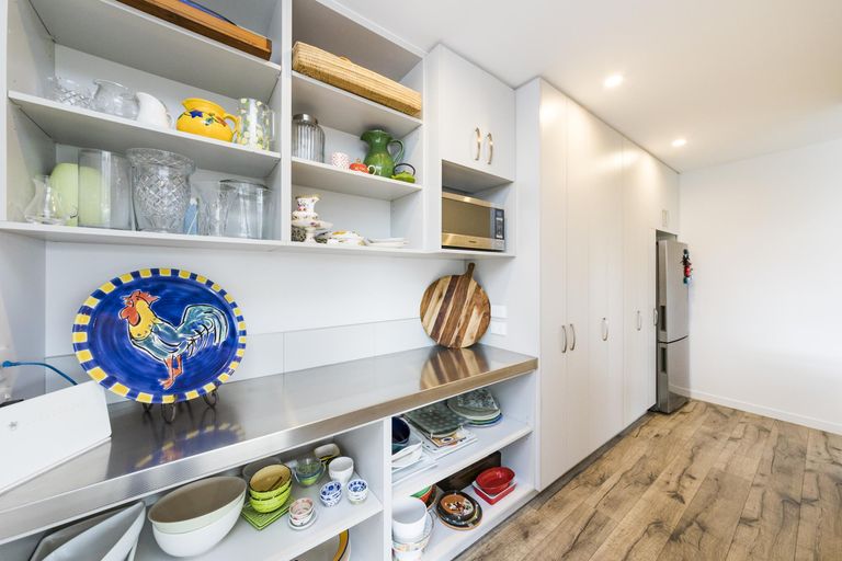 Photo of property in 60 Rodeo Drive, Kelvin Grove, Palmerston North, 4414