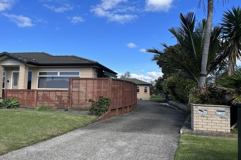 Photo of property in 10 Centreway Road, Orewa, 0931