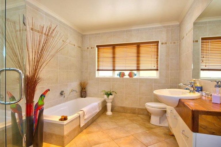 Photo of property in 24 Brampton Road, Snells Beach, 0920