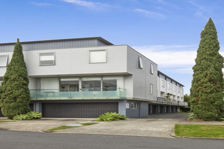 Photo of property in 3/24 Westmoreland Street West, Grey Lynn, Auckland, 1021