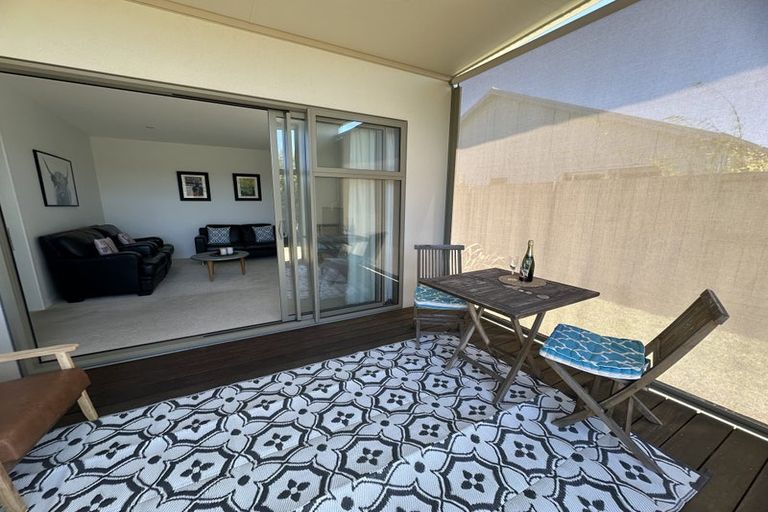 Photo of property in 8 Awatira Drive, Papamoa Beach, Papamoa, 3118