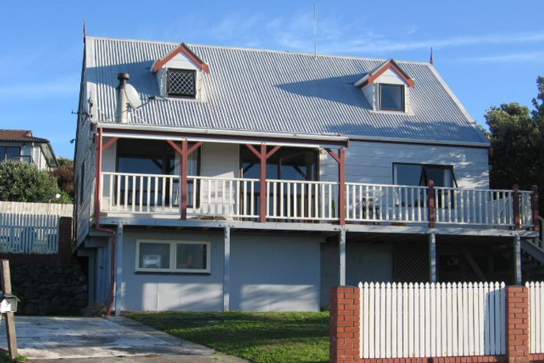 Photo of property in 11 Tuna Terrace, Titahi Bay, Porirua, 5022