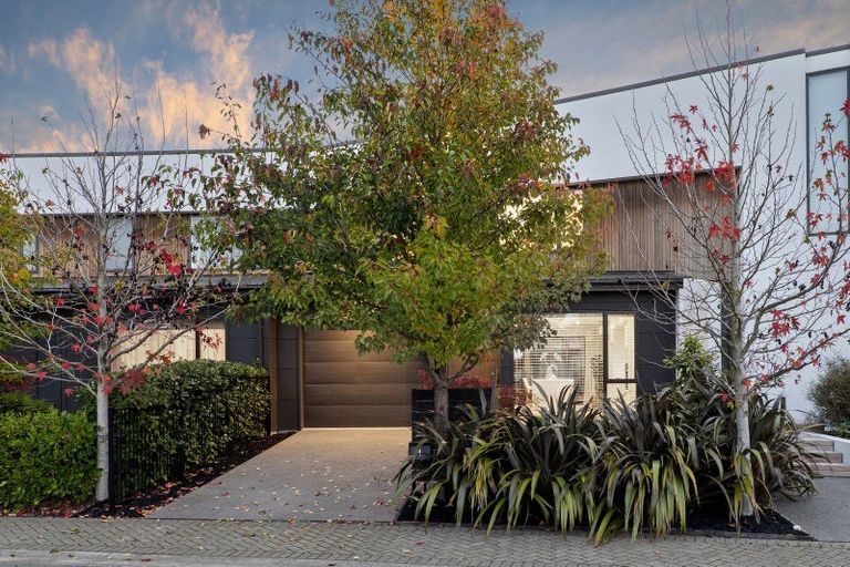 Photo of property in 4 Dave Jamieson Lane, Hillmorton, Christchurch, 8024