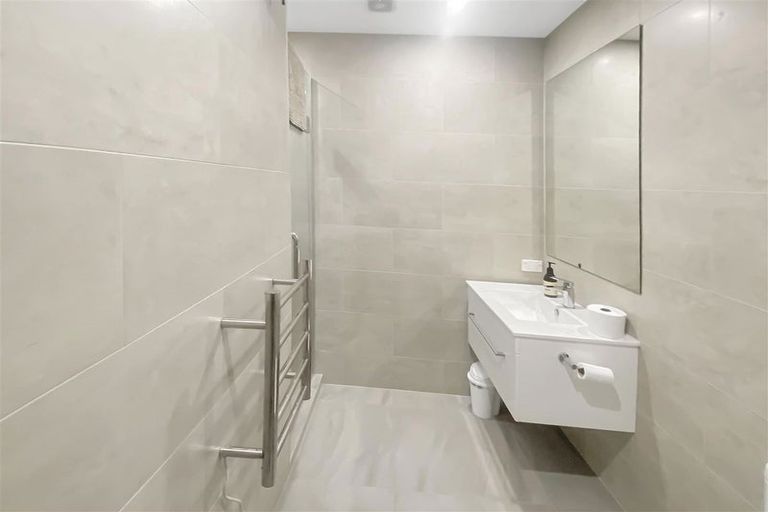 Photo of property in 2/20 Esplanade, Sumner, Christchurch, 8081