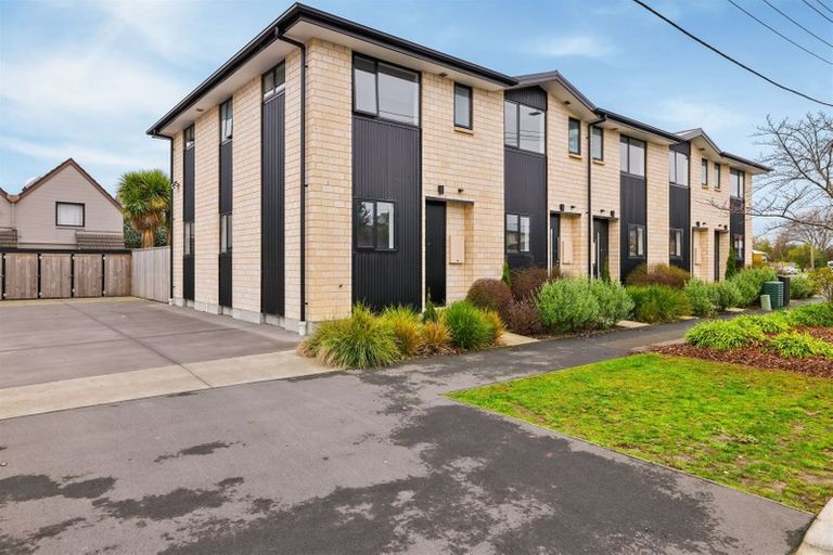 Photo of property in 411b Armagh Street, Linwood, Christchurch, 8011