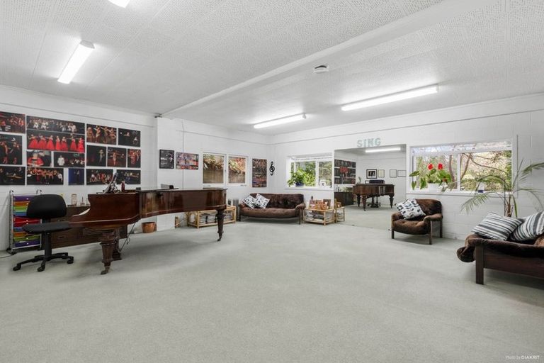 Photo of property in 27 St Peters Street, Northcote, Auckland, 0627