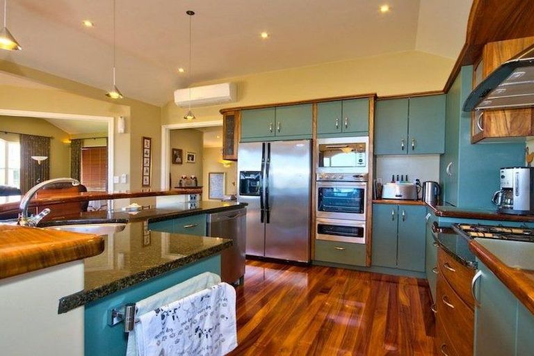 Photo of property in 24 Brampton Road, Snells Beach, 0920