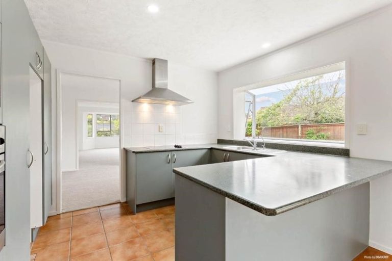 Photo of property in 23 Centorian Drive, Windsor Park, Auckland, 0632