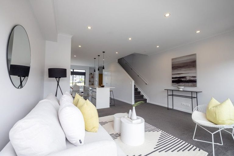 Photo of property in 10 Alexander Willis Crescent, Hobsonville, Auckland, 0616