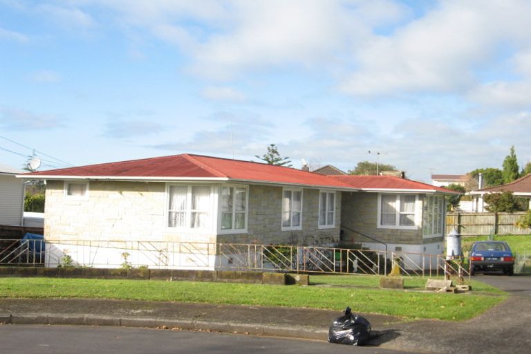 Photo of property in 10 Olive Street, Manurewa, Auckland, 2102