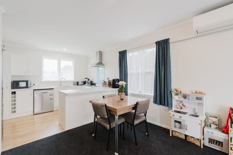 Photo of property in 40 Nevada Road, Silverdale, Hamilton, 3216