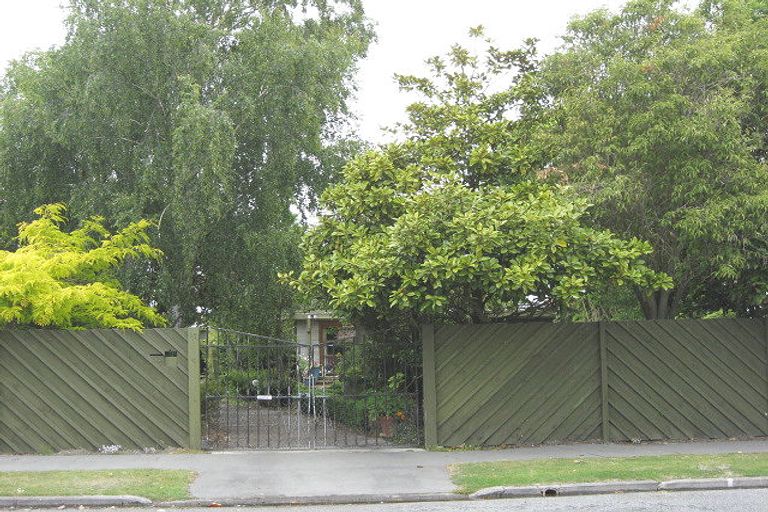 Photo of property in 17 Ingrid Street, Parklands, Christchurch, 8083
