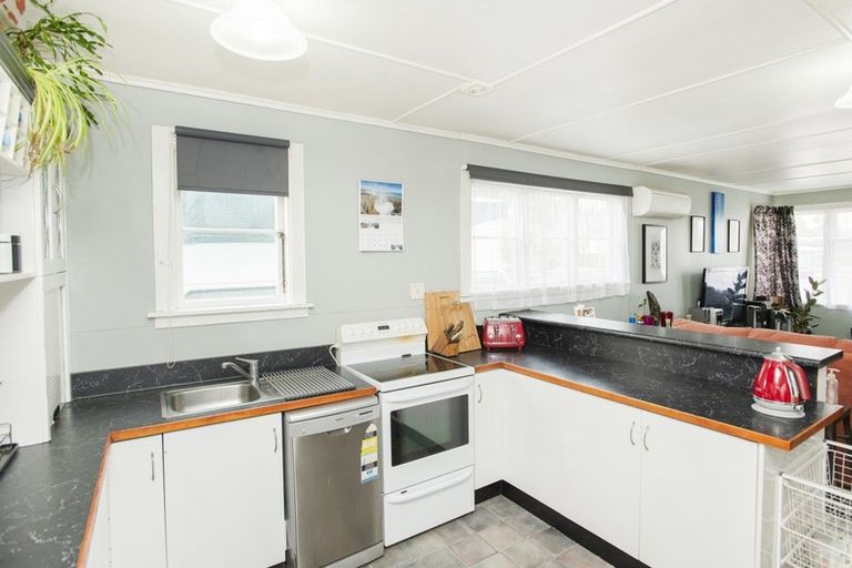 Photo of property in 16 Poplar Street, Mangapapa, Gisborne, 4010