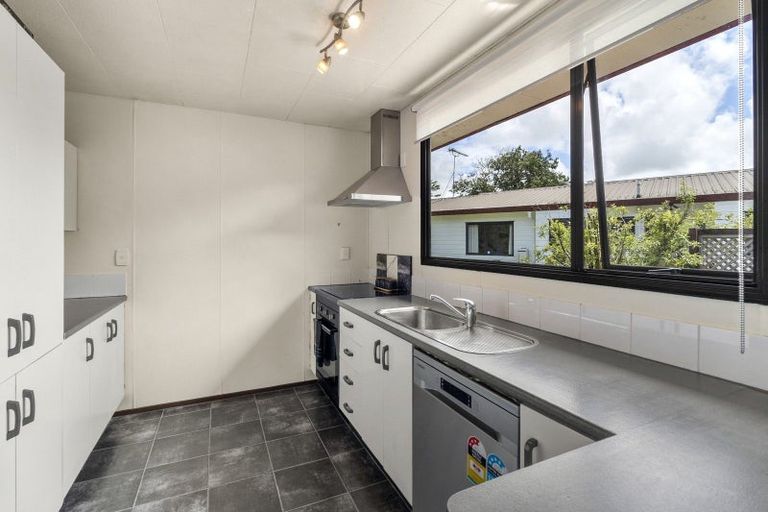 Photo of property in 32 Cemetery Road, Waiuku, 2123