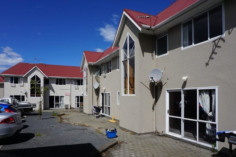 Photo of property in 18-26 Forth Street, North Dunedin, Dunedin, 9016