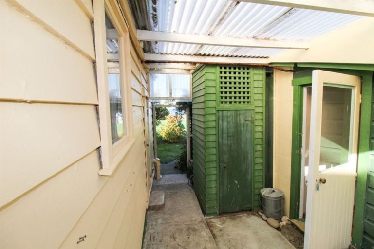 Photo of property in 24 Semple Street, Kakanui, Oamaru, 9495