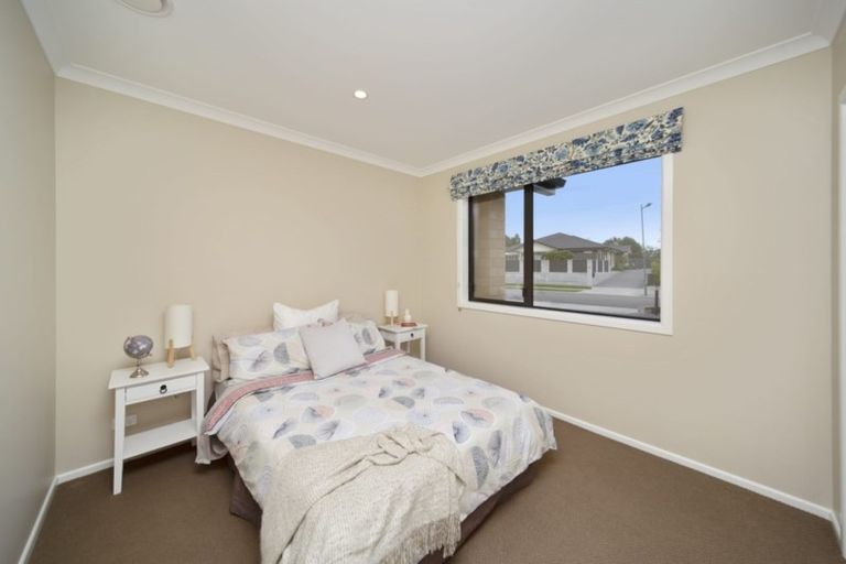 Photo of property in 7 Manurau Crescent, Merrilands, New Plymouth, 4312
