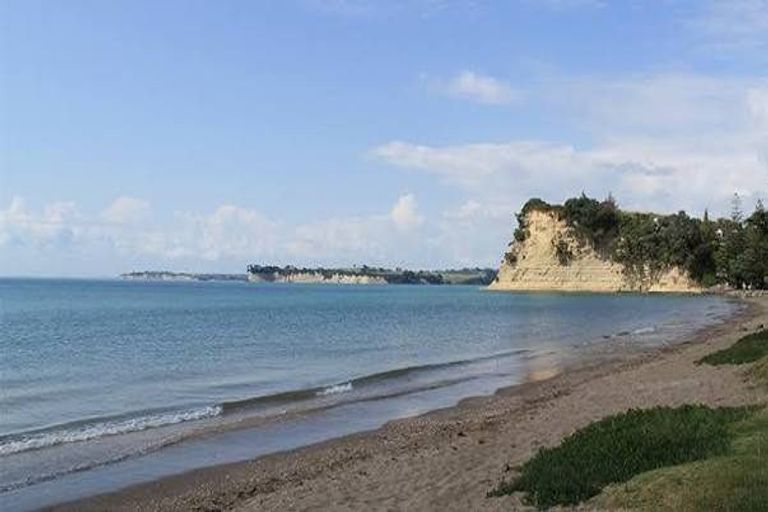Photo of property in 31 Arkles Strand, Arkles Bay, Whangaparaoa, 0932