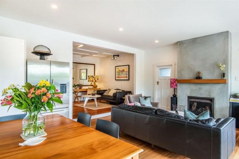 Photo of property in 8 Westwell Road, Belmont, Auckland, 0622