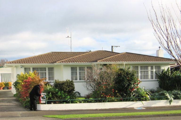 Photo of property in 102 Fitzroy Street, Terrace End, Palmerston North, 4410