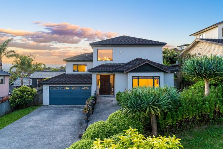Photo of property in 37 Virginia Street, Henderson, Auckland, 0612