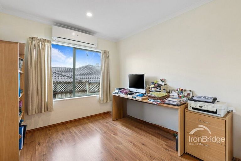 Photo of property in 7 Jadewynn Drive, Massey, Auckland, 0614