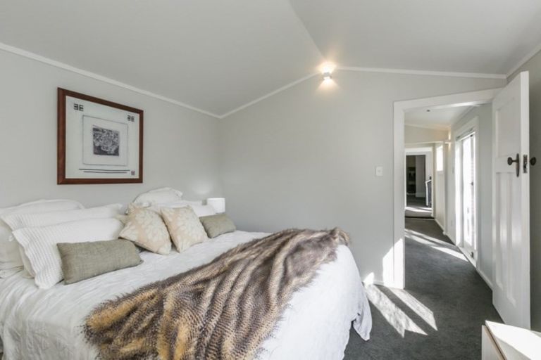 Photo of property in 105 Georges Drive, Napier South, Napier, 4110