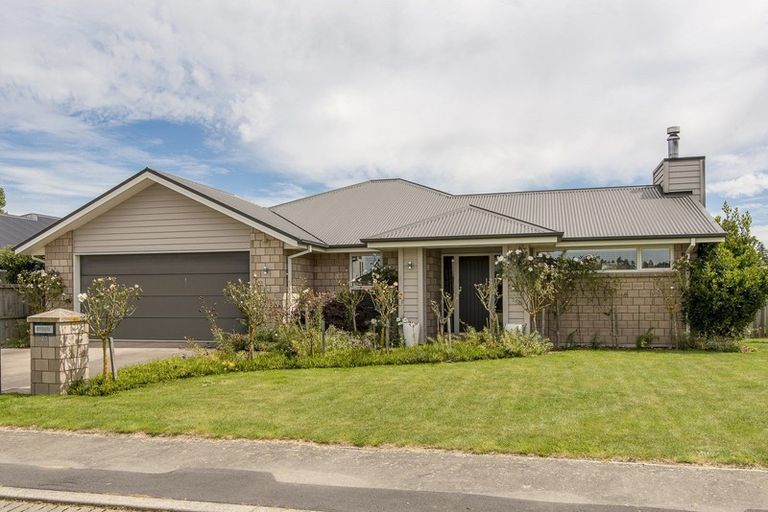 Photo of property in 20 Pemberton Drive, Darfield, 7510